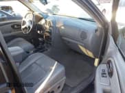 ✅ 2005 Buick Rainier CXL • VIN: 5GAET13M752236627 • Лот: 43413744. Опубликован ранее на IAAI с пробегом 194 415 миль. Бесплатный доступ к архиву аукционных продаж из США и подробный отчёт об истории автомобиля на DreamBid. Изображение 5.