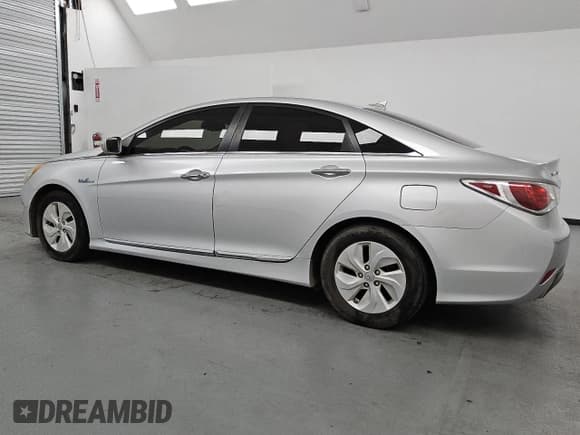 ✅ 2015 Hyundai Sonata • VIN: KMHEC4A46FA133852 • Lot: 85551575. Listed on Copart with 107,538 mi. Free auction sales archive from the USA and detailed vehicle history report at DreamBid. Image 2.