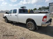 ✅ 2019 Ram 2500 Tradesman • VIN: 3C6UR5HJXKG649439 • Лот: 67849675. Опубликован ранее на Copart с пробегом 131 080 миль. Бесплатный доступ к архиву аукционных продаж из США и подробный отчёт об истории автомобиля на DreamBid. Изображение 2.