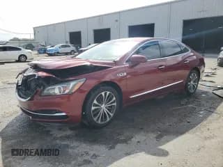 ✅ 2017 Buick LaCrosse Essence • VIN: 1G4ZP5SS9HU200860 • Lot: 84006385. Wystawiony na Copart z przebiegiem 101 463 mil. Bezpłatny archiwum sprzedaży aukcyjnych z USA i szczegółowy raport historii pojazdu na DreamBid. Zdjęcie 1.