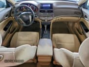 ✅ 2009 Honda Accord LX-P • VIN: JHMCP26489C007352 • Lot: 95679075. Listed on Copart with 430,276 mi. Free auction sales archive from the USA and detailed vehicle history report at DreamBid. Image 8.