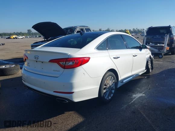 ✅ 2015 Hyundai Sonata Sport • VIN: 5NPE34AF7FH027585 • Лот: 43480952. Опубликован ранее на IAAI с пробегом 62 370 миль. Бесплатный доступ к архиву аукционных продаж из США и подробный отчёт об истории автомобиля на DreamBid. Изображение 4.