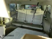 ✅ 2017 Chevrolet Suburban LT • VIN: 1GNSKHKC1HR270992 • Lot: 75316344. Wystawiony na Copart z przebiegiem Nie podano. Bezpłatny archiwum sprzedaży aukcyjnych z USA i szczegółowy raport historii pojazdu na DreamBid. Zdjęcie 10.