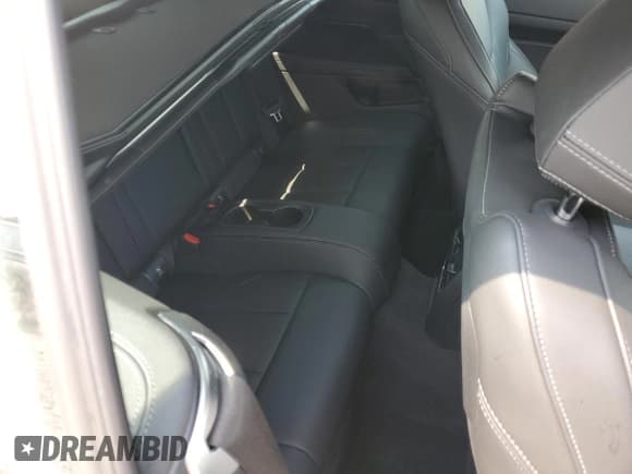 ✅ 2023 BMW 4 Series M440i xDrive • VIN: WBA63AT02PCL52909 • Лот: 64222804. Опубликован ранее на Copart с пробегом 21 772 миль. Бесплатный доступ к архиву аукционных продаж из США и подробный отчёт об истории автомобиля на DreamBid. Изображение 10.