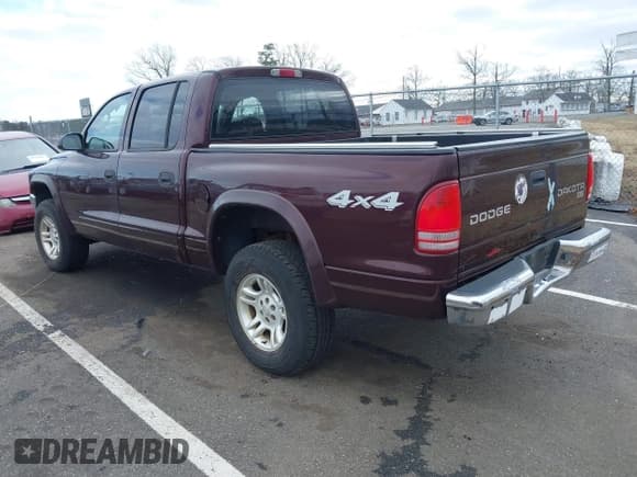 ✅ 2004 Dodge Dakota SLT • VIN: 1D7HG48NX4S751497 • Lot: 41737935. Wystawiony na IAAI z przebiegiem 106 064 mil. Bezpłatny archiwum sprzedaży aukcyjnych z USA i szczegółowy raport historii pojazdu na DreamBid. Zdjęcie 3.
