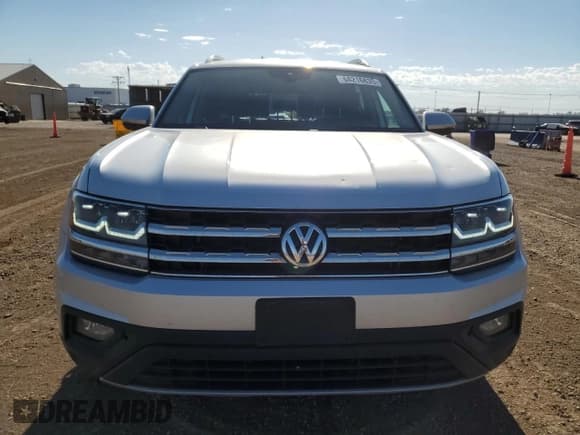 ✅ 2019 Volkswagen Atlas SE • VIN: 1V2UR2CA2KC512432 • Лот: 68216835. Опубликован ранее на Copart с пробегом 40 271 миль. Бесплатный доступ к архиву аукционных продаж из США и подробный отчёт об истории автомобиля на DreamBid. Изображение 5.