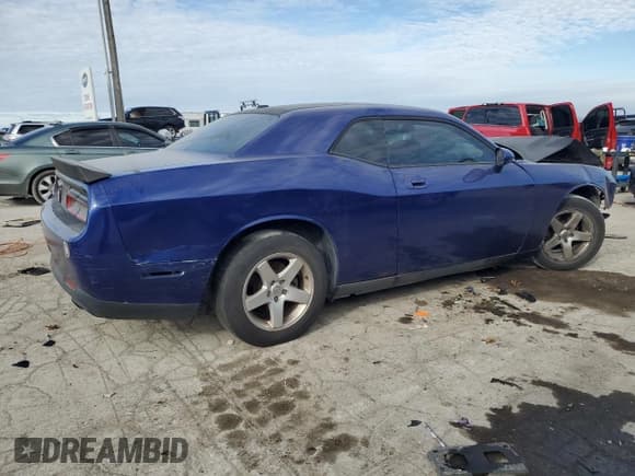 ✅ 2010 Dodge Challenger SE • VIN: 2B3CJ4DV4AH322646 • Lot: 86696424. Wystawiony na Copart z przebiegiem 173 046 mil. Bezpłatny archiwum sprzedaży aukcyjnych z USA i szczegółowy raport historii pojazdu na DreamBid. Zdjęcie 3.