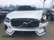 ✅ 2024 Volvo XC60 Ultimate Dark Theme • VIN: YV4H60DM9R1805451 • Lot: 42111447. Listed on IAAI with 8,967 mi. Free auction sales archive from the USA and detailed vehicle history report at DreamBid. Image 12.