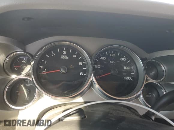 ✅ 2007 Chevrolet Silverado 2500HD Work Truck • VIN: 1GCHC29K37E505571 • Лот: 86473685. Опубликован ранее на Copart с пробегом Не указан. Бесплатный доступ к архиву аукционных продаж из США и подробный отчёт об истории автомобиля на DreamBid. Изображение 9.