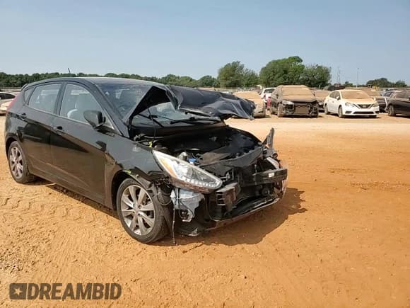 ✅ 2014 Hyundai Accent SE • VIN: KMHCU5AE5EU150187 • Лот: 70756914. Опубликован ранее на Copart с пробегом 164 778 миль. Бесплатный доступ к архиву аукционных продаж из США и подробный отчёт об истории автомобиля на DreamBid. Изображение 12.