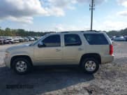 ✅ 2012 Chevrolet Tahoe LT • VIN: 1GNSCBE04CR141228 • Lot: 43740494. Wystawiony na IAAI z przebiegiem 261 914 mil. Bezpłatny archiwum sprzedaży aukcyjnych z USA i szczegółowy raport historii pojazdu na DreamBid. Zdjęcie 14.
