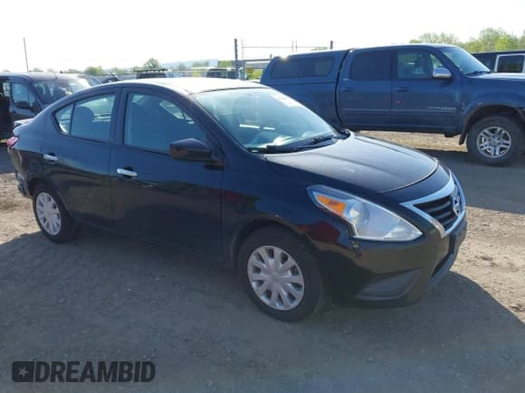 ✅ 2019 Nissan Versa S Plus • VIN: 3N1CN7AP2KL868786 • Lot: 42225798. Wystawiony na IAAI z przebiegiem 89 970 mil. Bezpłatny archiwum sprzedaży aukcyjnych z USA i szczegółowy raport historii pojazdu na DreamBid. Zdjęcie 1.