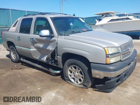 ✅ 2006 Chevrolet Avalanche Z66 • VIN: 3GNEC12Z66G126504 • Lot: 42250757. Listed on IAAI with 178,901 mi. Free auction sales archive from the USA and detailed vehicle history report at DreamBid. Image 1.