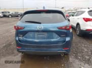 ✅ 2024 Mazda CX-5 S Select • VIN: JM3KFBBM4R0416074 • Lot: 43580974. Wystawiony na IAAI z przebiegiem 42 042 mil. Bezpłatny archiwum sprzedaży aukcyjnych z USA i szczegółowy raport historii pojazdu na DreamBid. Zdjęcie 16.