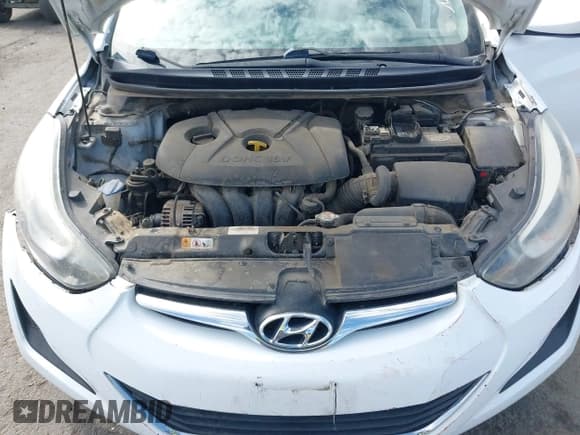 ✅ 2014 Hyundai Elantra SE • VIN: 5NPDH4AE1EH497890 • Lot: 43301486. Listed on IAAI with 230,734 mi. Free auction sales archive from the USA and detailed vehicle history report at DreamBid. Image 10.