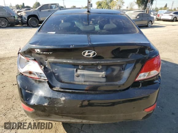 ✅ 2016 Hyundai Accent SE • VIN: KMHCT4AE4GU994950 • Лот: 82025334. Опубликован ранее на Copart с пробегом Не указан. Бесплатный доступ к архиву аукционных продаж из США и подробный отчёт об истории автомобиля на DreamBid. Изображение 6.