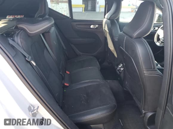 ✅ 2021 Volvo XC40 • VIN: YV4ED3UR3M2571560 • Lot: 71871995. Listed on Copart with Not provided. Free auction sales archive from the USA and detailed vehicle history report at DreamBid. Image 11.