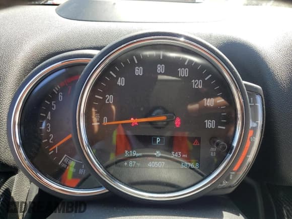 ✅ 2020 MINI Countryman Cooper S • VIN: WMZYW7C05L3L97942 • Lot: 63320364. Wystawiony na Copart z przebiegiem 40 507 mil. Bezpłatny archiwum sprzedaży aukcyjnych z USA i szczegółowy raport historii pojazdu na DreamBid. Zdjęcie 9.