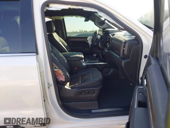 ✅ 2025 Chevrolet Silverado 1500 High Country • VIN: 1GCUKJEL7SZ110059 • Лот: 43449624. Опубликован ранее на IAAI с пробегом 20 466 миль. Бесплатный доступ к архиву аукционных продаж из США и подробный отчёт об истории автомобиля на DreamBid. Изображение 5.