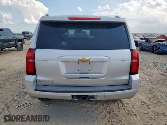 ✅ 2015 Chevrolet Tahoe LT • VIN: 1GNSCBKC0FR201606 • Lot: 84941585. Wystawiony na Copart z przebiegiem 229 547 mil. Bezpłatny archiwum sprzedaży aukcyjnych z USA i szczegółowy raport historii pojazdu na DreamBid. Zdjęcie 6.