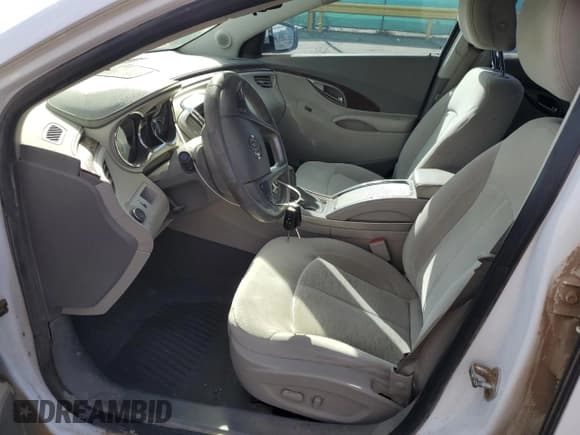 ✅ 2010 Buick LaCrosse CX • VIN: 1G4GB5EGXAF320979 • Lot: 91396635. Listed on Copart with 149,291 mi. Free auction sales archive from the USA and detailed vehicle history report at DreamBid. Image 7.