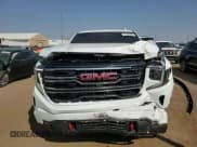 ✅ 2025 GMC Sierra 1500 AT4 • VIN: 1GTUUEE85SZ138388 • Lot: 71564895. Wystawiony na Copart z przebiegiem 10 723 mil. Bezpłatny archiwum sprzedaży aukcyjnych z USA i szczegółowy raport historii pojazdu na DreamBid. Zdjęcie 13.