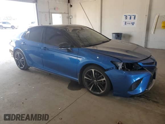 2020 Toyota Camry XSE with VIN 4T1K61AK3LU335453, listed as a Copart auction lot 80260405 with 89,788 mi miles and Salvage title. Bid and sale history available at DreamBid. Image 4.