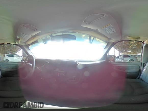 ✅ 2003 Chevrolet Silverado 1500 • VIN: 2GCEC19T831372422 • Лот: 53981285. Опубликован ранее на Copart с пробегом 225 697 миль. Бесплатный доступ к архиву аукционных продаж из США и подробный отчёт об истории автомобиля на DreamBid. Изображение 14.