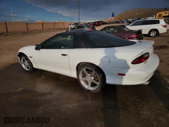 ✅ 1995 Chevrolet Camaro Z28 • VIN: 2G1FP22P7S2161631 • Lot: 85181895. Listed on Copart with 124,780 mi. Free auction sales archive from the USA and detailed vehicle history report at DreamBid. Image 2.