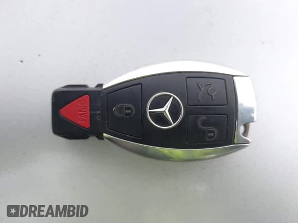 ✅ 2014 Mercedes-Benz E 350 Luxury • VIN: WDDHH8JB1EA994370 • Lot: 41227807. Listed on IAAI with 103,668 mi. Free auction sales archive from the USA and detailed vehicle history report at DreamBid. Image 11.