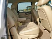 ✅ 2011 Chevrolet Suburban LT • VIN: 1GNSCJE07BR284215 • Лот: 84797495. Опубликован ранее на Copart с пробегом 221 427 миль. Бесплатный доступ к архиву аукционных продаж из США и подробный отчёт об истории автомобиля на DreamBid. Изображение 11.