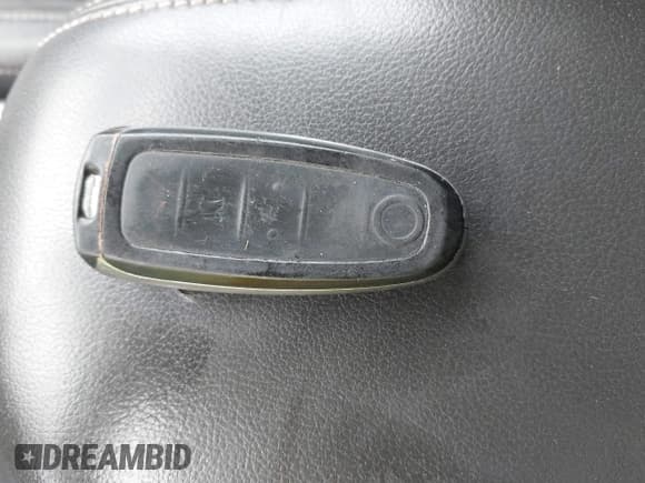 ✅ 2013 Ford Escape Titanium • VIN: 1FMCU9J99DUB81449 • Lot: 42530624. Listed on IAAI with 149,462 mi. Free auction sales archive from the USA and detailed vehicle history report at DreamBid. Image 11.