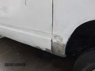 ✅ 1997 Chevrolet Silverado 2500 • VIN: 1GCGC24R7VZ191977 • Lot: 42385570. Wystawiony na IAAI z przebiegiem 432 078 mil. Bezpłatny archiwum sprzedaży aukcyjnych z USA i szczegółowy raport historii pojazdu na DreamBid. Zdjęcie 6.