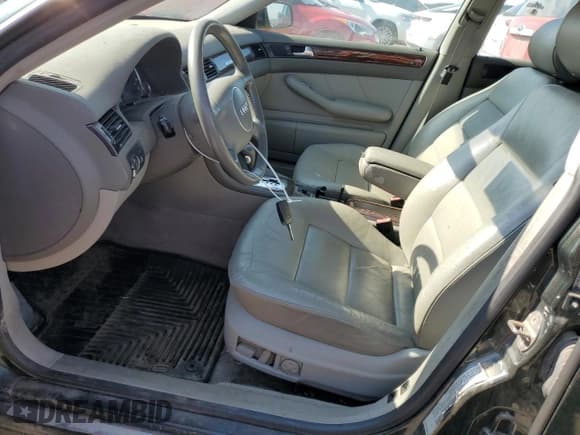 ✅ 2002 Audi A6 • VIN: WAUVT64B72N109215 • Лот: 65030684. Опубликован ранее на Copart с пробегом 174 946 миль. Бесплатный доступ к архиву аукционных продаж из США и подробный отчёт об истории автомобиля на DreamBid. Изображение 7.