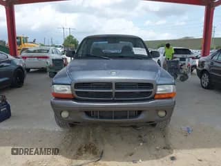 ✅ 2002 Dodge Dakota • VIN: 1B7GL12X82S684096 • Lot: 42350919. Wystawiony na IAAI z przebiegiem 268 474 mil. Bezpłatny archiwum sprzedaży aukcyjnych z USA i szczegółowy raport historii pojazdu na DreamBid. Zdjęcie 6.