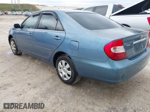 ✅ 2004 Toyota Camry LE • VIN: 4T1BE32K14U875320 • Лот: 43555118. Опубликован ранее на IAAI с пробегом 345 437 миль. Бесплатный доступ к архиву аукционных продаж из США и подробный отчёт об истории автомобиля на DreamBid. Изображение 3.