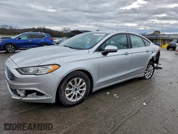 ✅ 2018 Ford Fusion S • VIN: 3FA6P0G7XJR265072 • Лот: 93449165. Опубликован ранее на Copart с пробегом 103 604 миль. Бесплатный доступ к архиву аукционных продаж из США и подробный отчёт об истории автомобиля на DreamBid. Изображение 1.