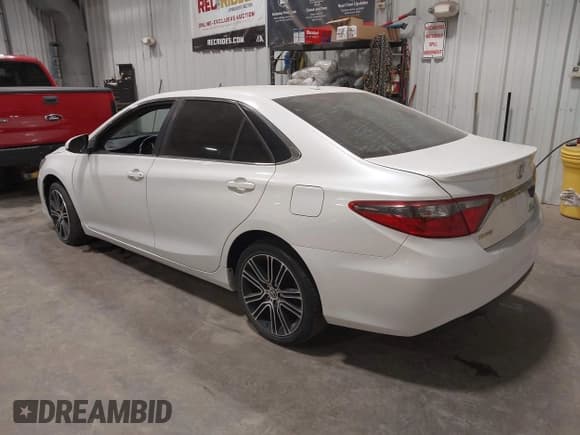 ✅ 2016 Toyota Camry SE • VIN: 4T1BF1FK7GU163135 • Лот: 43791851. Опубликован ранее на IAAI с пробегом 67 917 миль. Бесплатный доступ к архиву аукционных продаж из США и подробный отчёт об истории автомобиля на DreamBid. Изображение 3.