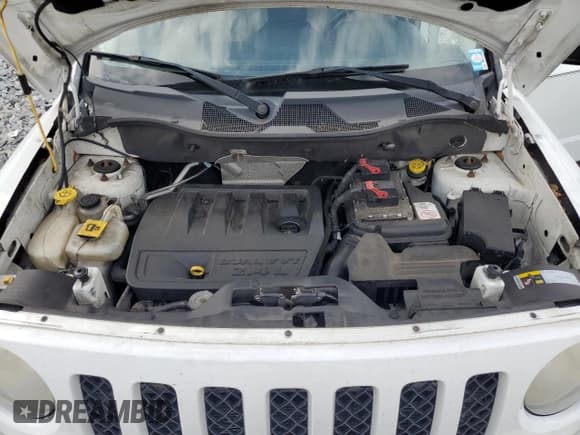 ✅ 2014 Jeep Patriot Limited • VIN: 1C4NJRCB1ED569802 • Lot: 58661365. Wystawiony na Copart z przebiegiem 213 294 mil. Bezpłatny archiwum sprzedaży aukcyjnych z USA i szczegółowy raport historii pojazdu na DreamBid. Zdjęcie 12.