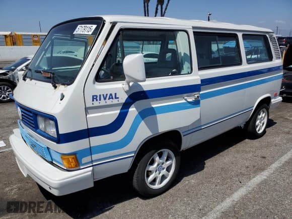 ✅ 1990 Volkswagen Vanagon • VIN: WV2YB025XLG122223 • Лот: 57179115. Опубликован ранее на Copart с пробегом 431 880 миль. Бесплатный доступ к архиву аукционных продаж из США и подробный отчёт об истории автомобиля на DreamBid. Изображение 1.