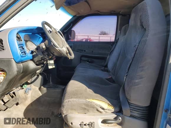 2000 Dodge 1500 с VIN 3B7HF13Z9YG148639, выставлен на аукционе Copart как лот 87698355 с пробегом 273 328 миль миль и Списание • Salvage title. История ставок и продаж доступна на DreamBid. Изображение 7.