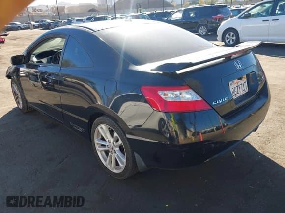 ✅ 2006 Honda Civic Si • VIN: 2HGFG21586H706943 • Lot: 43566684. Wystawiony na IAAI z przebiegiem 183 396 mil. Bezpłatny archiwum sprzedaży aukcyjnych z USA i szczegółowy raport historii pojazdu na DreamBid. Zdjęcie 3.