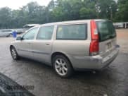 ✅ 2003 Volvo V70 2.4L • VIN: YV1SW61T432323859 • Lot: 59036495. Listed on Copart with 198,827 mi. Free auction sales archive from the USA and detailed vehicle history report at DreamBid. Image 2.