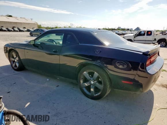 ✅ 2013 Dodge Challenger R/T Classic • VIN: 2C3CDYBT4DH685861 • Lot: 67073485. Wystawiony na Copart z przebiegiem 119 710 mil. Bezpłatny archiwum sprzedaży aukcyjnych z USA i szczegółowy raport historii pojazdu na DreamBid. Zdjęcie 2.