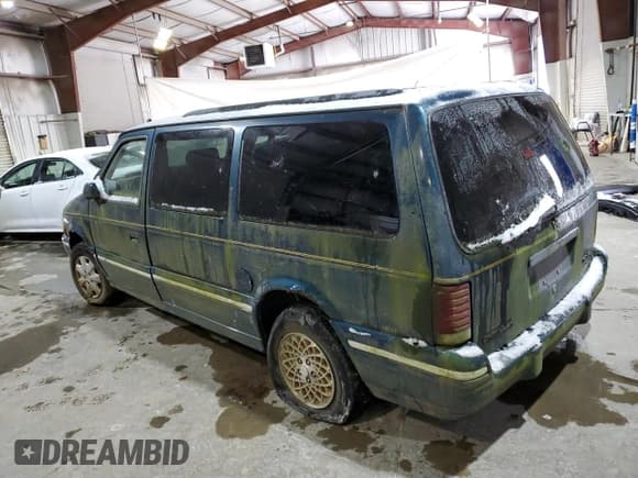 ✅ 1994 Chrysler Town & Country • VIN: 1C4GK54LXRX353134 • Lot: 89412825. Wystawiony na Copart z przebiegiem Nie podano. Bezpłatny archiwum sprzedaży aukcyjnych z USA i szczegółowy raport historii pojazdu na DreamBid. Zdjęcie 2.