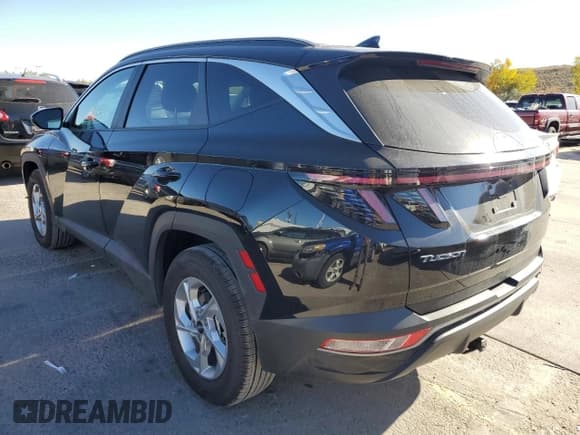 ✅ 2022 Hyundai Tucson SEL • VIN: 5NMJBCAE2NH098465 • Lot: 64060012. Wystawiony na Copart z przebiegiem 7 601 mil. Bezpłatny archiwum sprzedaży aukcyjnych z USA i szczegółowy raport historii pojazdu na DreamBid. Zdjęcie 3.