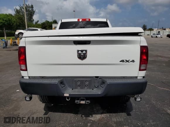 ✅ 2018 Ram 2500 Tradesman • VIN: 3C6TR5CT2JG241746 • Lot: 60761495. Wystawiony na Copart z przebiegiem 191 645 mil. Bezpłatny archiwum sprzedaży aukcyjnych z USA i szczegółowy raport historii pojazdu na DreamBid. Zdjęcie 6.