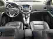 2014 Chevrolet Cruze 2LT с VIN 1G1PE5SB5E7389401, выставлен на аукционе Copart как лот 61292535 с пробегом 174 774 миль миль и Списание • Salvage title. История ставок и продаж доступна на DreamBid. Изображение 8.