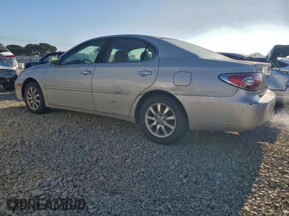 ✅ 2002 Lexus ES 300 • VIN: JTHBF30G425021041 • Lot: 95804175. Listed on Copart with 224,135 mi. Free auction sales archive from the USA and detailed vehicle history report at DreamBid. Image 2.
