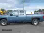✅ 2011 Chevrolet Silverado 1500 LS • VIN: 1GCRKREA0BZ168694 • Lot: 42818631. Wystawiony na IAAI z przebiegiem 405 702 mil mil. Skorzystaj z bezpłatnego archiwum sprzedaży aukcyjnych z USA i zobacz szczegółowy raport historii pojazdu na DreamBid. Zdjęcie 6.